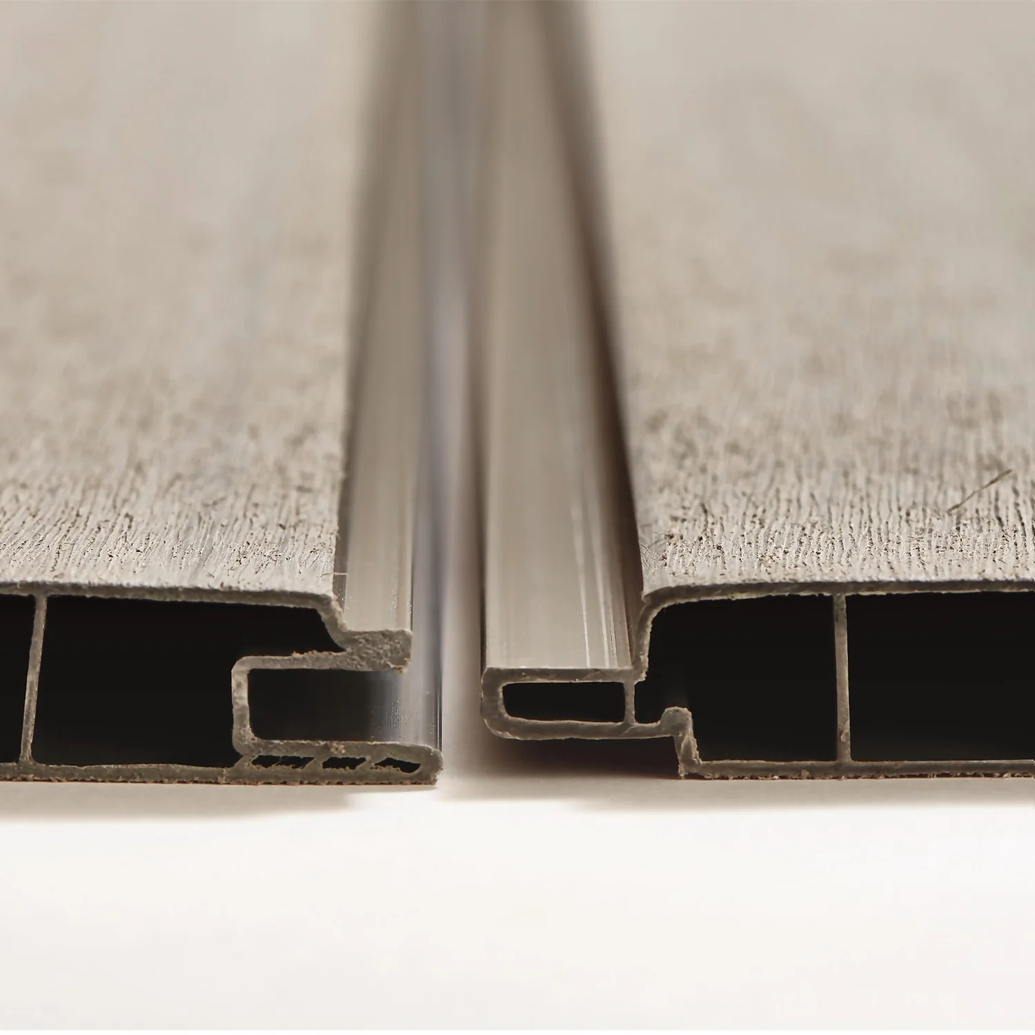 Keter Oakland 7.5 X 9ft Outdoor Garden Apex Storage Shed - Grey - Image 4