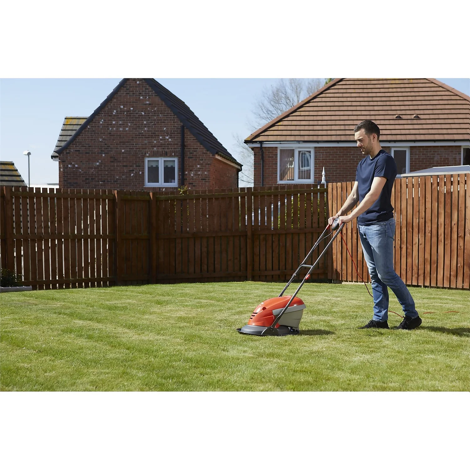 Flymo 1400W Electric Hover Lawn Mower - 25cm - Image 6