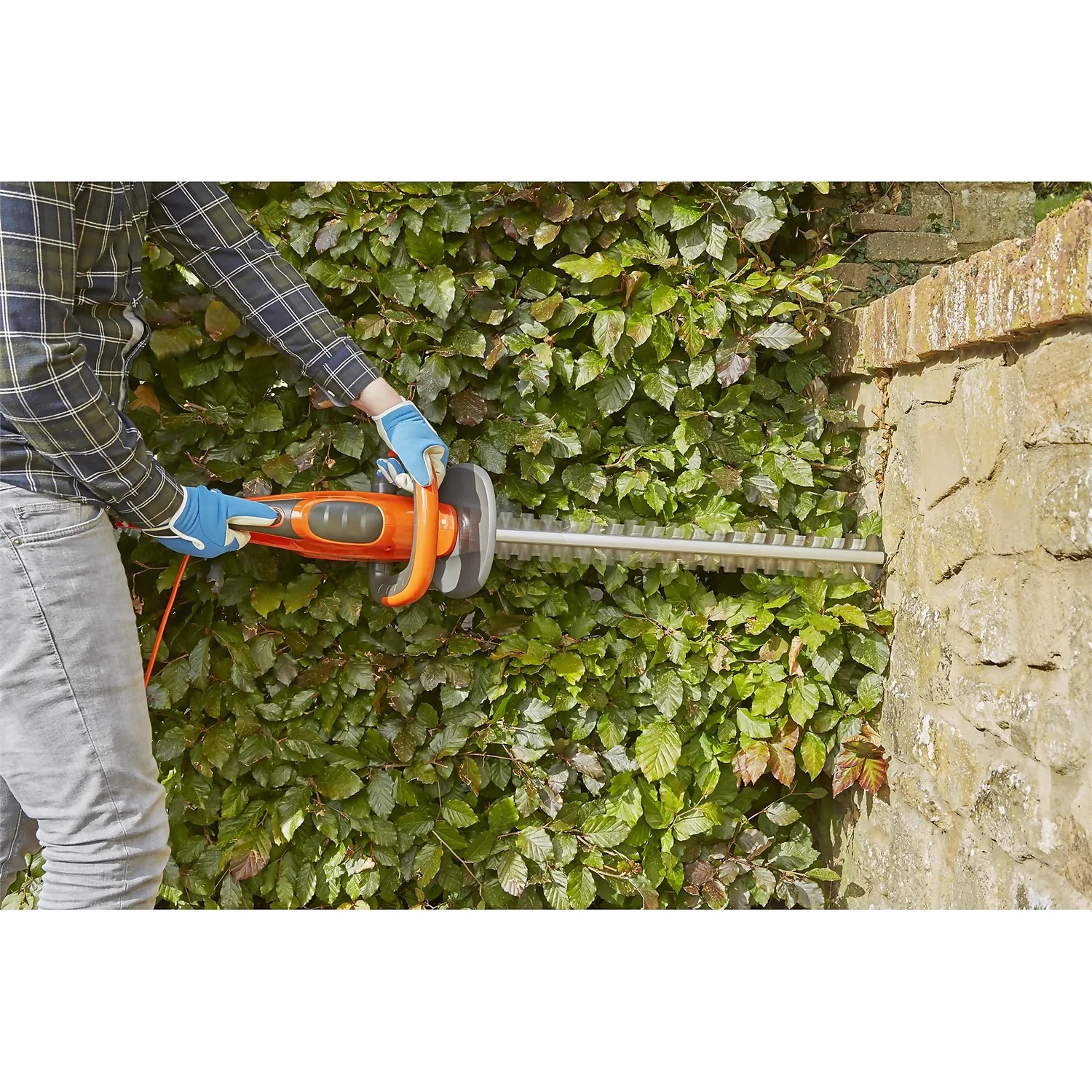 Flymo Easicut 460 Electric Hedge Trimmer - 45cm - Image 5