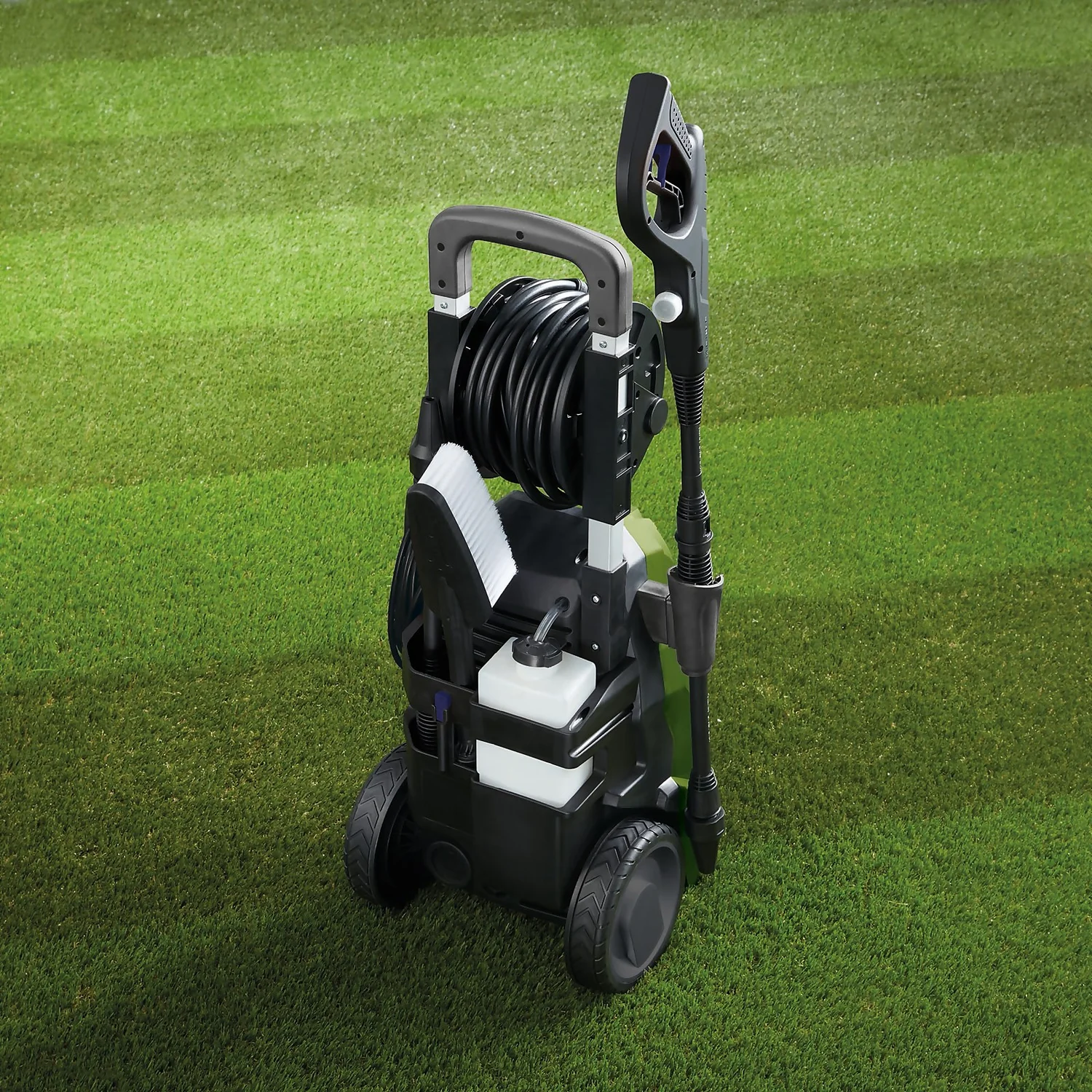 Powerbase 2000W Pressure Washer With Patio Cleaner - Image 2