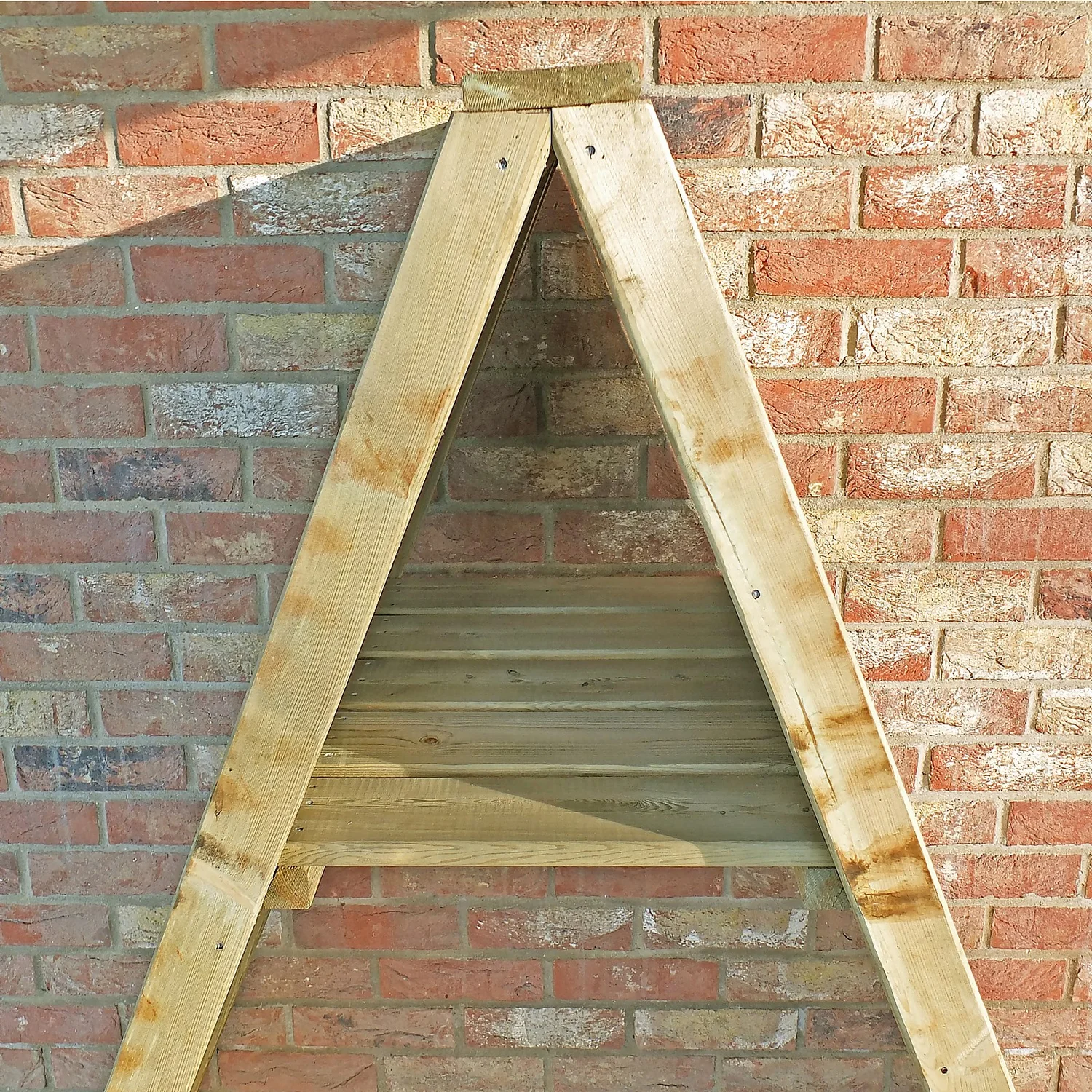 Shire Large Triangular Log Store - Image 4