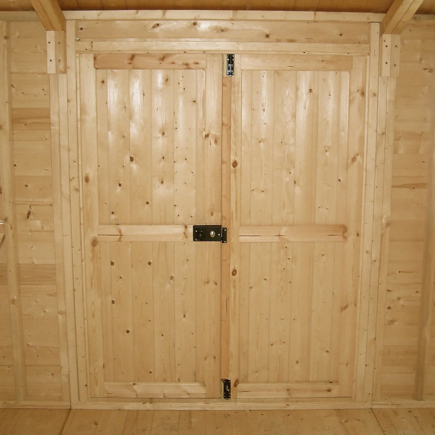 Shire 12 X 18ft Mammoth Double Door Garden Shed - Including Installation - Image 5