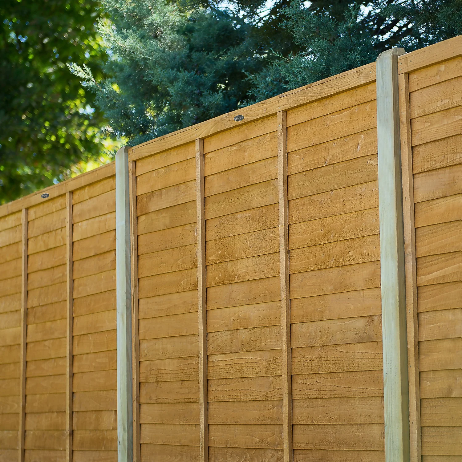 Forest Larchlap Fence Panel - 5ft X 6ft - Image 4