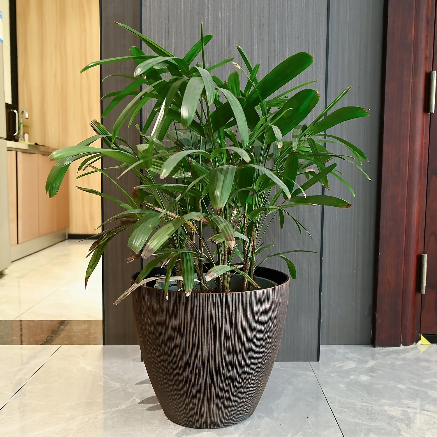 Brown Bark Planter - 38cm - Image 2